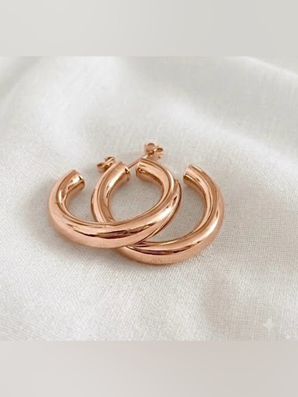 14k-gold-plated Rose Gold women’s 30mm hoop earrings hypoallergenic - CLEARANCE! - Picture 4 of 5